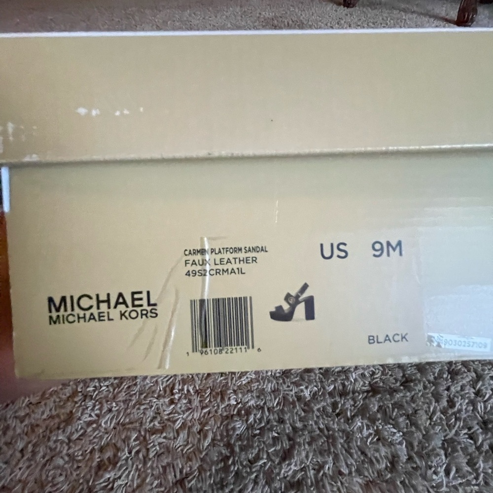 MICHAEL KORS - Picture 3 of 3